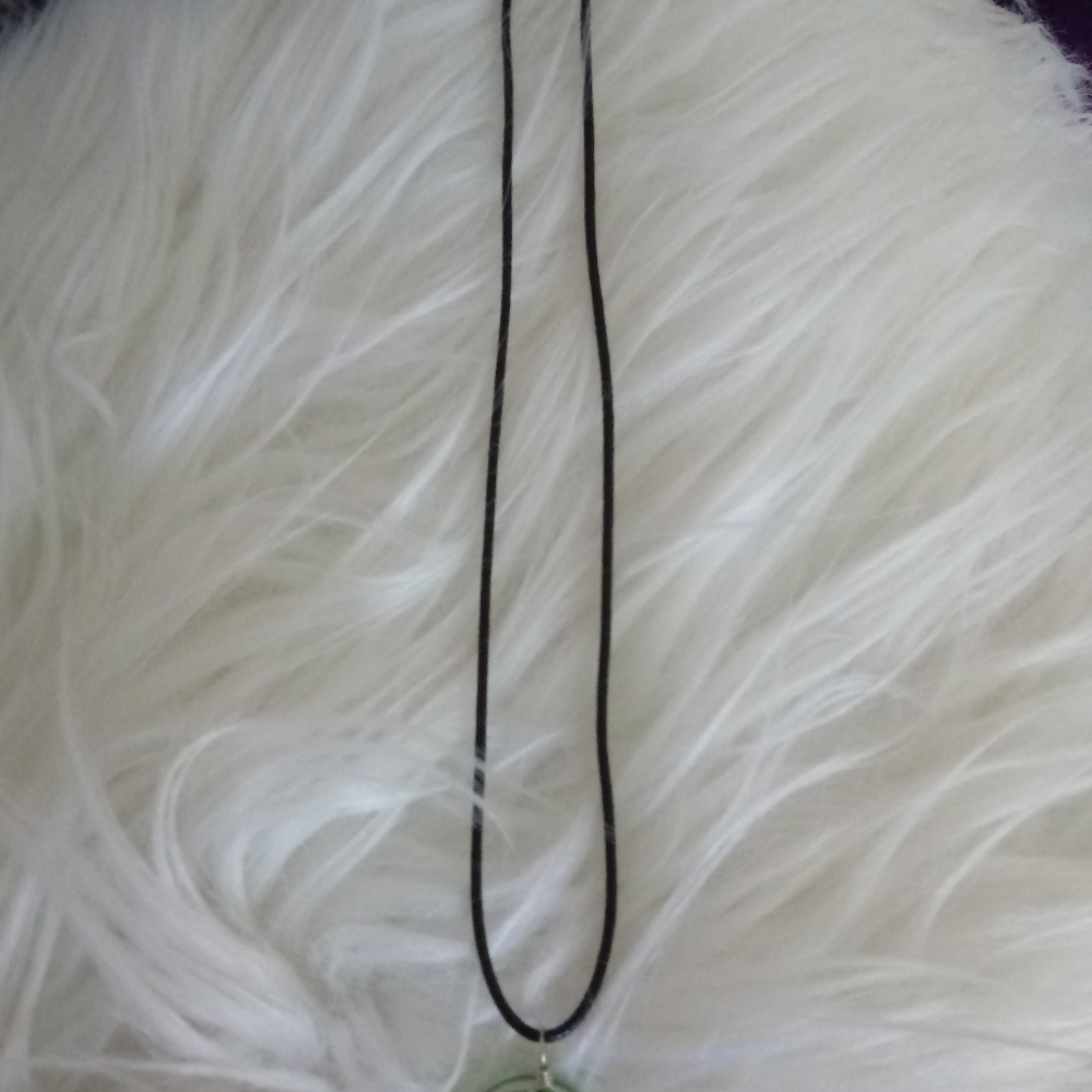 Chocker - Picture 3 of 7